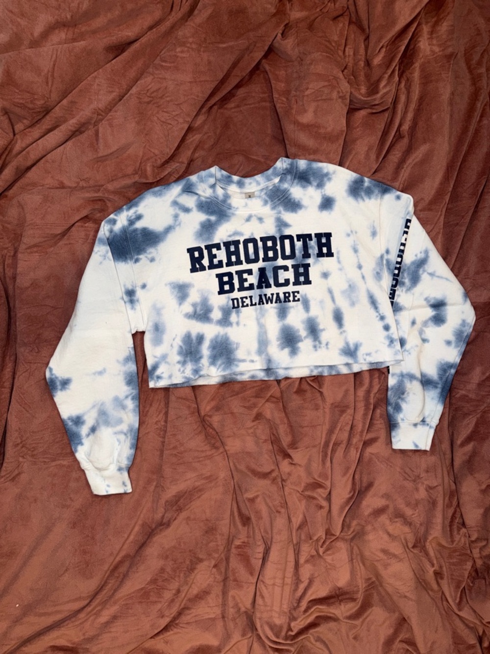 Rehoboth Beach Delaware Tie-Dye Cropped Sweatshirt - Blue & White